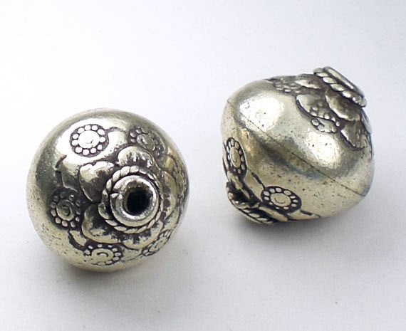Large Karen Hill Tribe Bead Silver 18mm Focal Bead Fine Silver HT-186